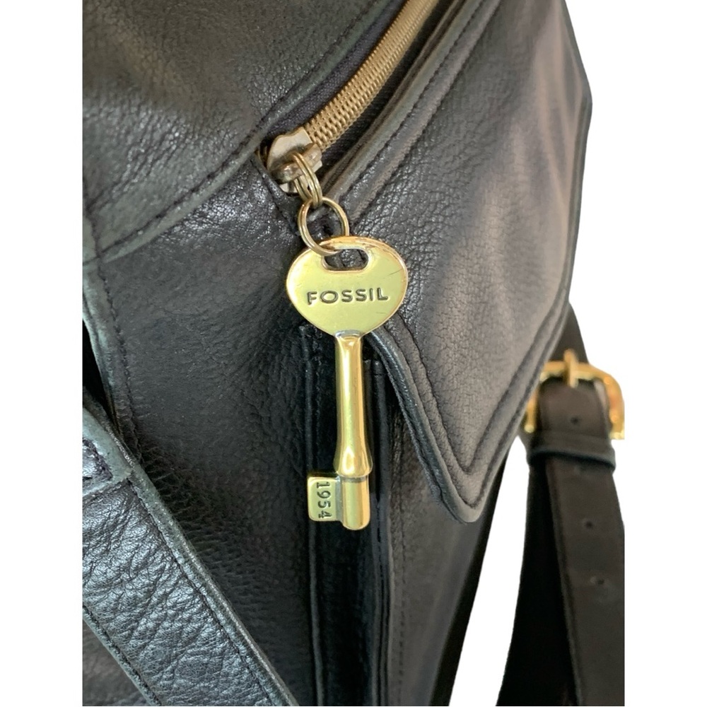 FOSSIL BLACK VINTAGE PEBBLED LEATHER CROSSBODY BAG - Picture 8 of 8